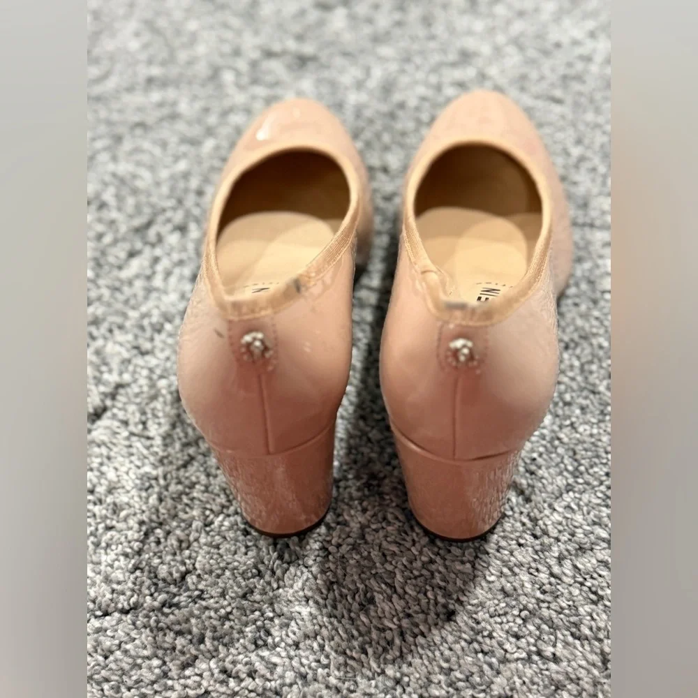 Anne Klein Women's Castana Round Toe Block Heel Pumps - Picture 5 of 6